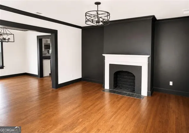Photo 2 of Single family home for sale at 1802 S Gordon St Sw, Atlanta, GA 30310 | MLS# 10833627 | Listing updated on 2026-08-27