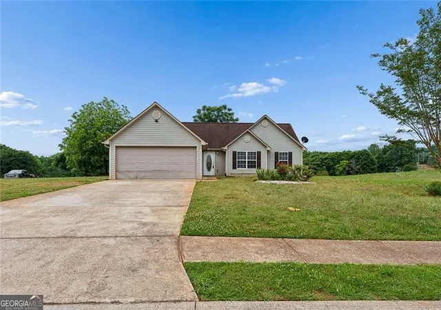 Photo 1 of Sale Pending at 3531 Pennington Trl, Gainesville, GA 30507 | MLS# 10770357 | Listing updated on 2026-09-15