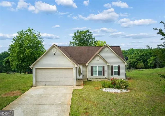 Photo 2 of Sale Pending at 3531 Pennington Trl, Gainesville, GA 30507 | MLS# 10770357 | Listing updated on 2026-09-15