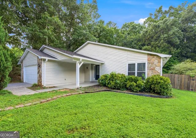 Photo 2 of Single family home for sale at 1193 Wade Green Cir Nw, Acworth, GA 30102 | MLS# 10807320 | Listing updated on 2026-09-10