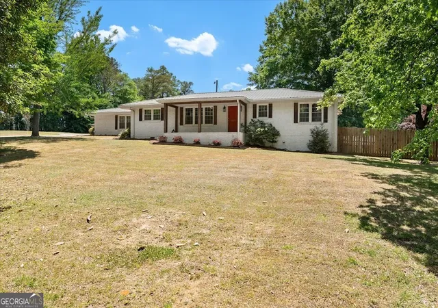Photo 3 of Single family home for sale at 1172 Alabama St, Carrollton, GA 30117 | MLS# 10741805 | Listing updated on 2026-09-12