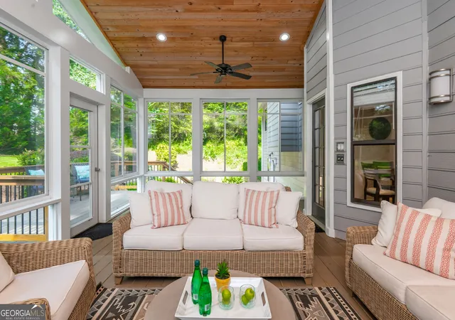 Photo 3 of Sale Pending at 420 Stonebridge Dr, Roswell, GA 30075 | MLS# 10832952 | Listing updated on 2026-09-02