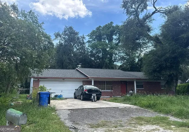 2nd image of 2527 Ranch Lake Cir, Lutz, FL 33559 | MLS# 10828745