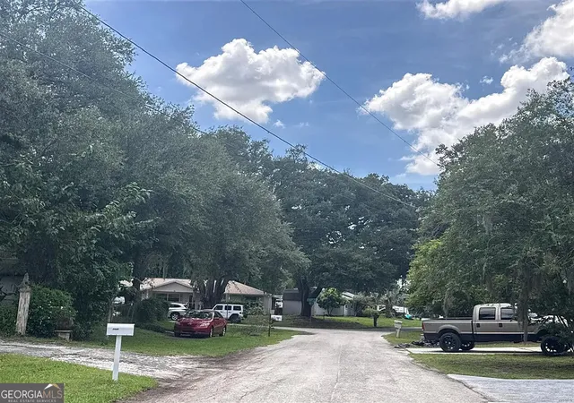 4th image of 2527 Ranch Lake Cir, Lutz, FL 33559 | MLS# 10828745