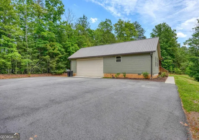 Photo 5 of Single family home for sale at 290 Butterball Blvd, Murphy, NC 28906 | MLS# 10769047 | Listing updated on 2026-08-25