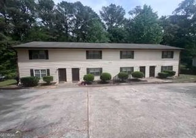 Homes for sale in Union City, GA | 5954 Stonewall Dr, Union City, GA 30291 | MLS# 10739359