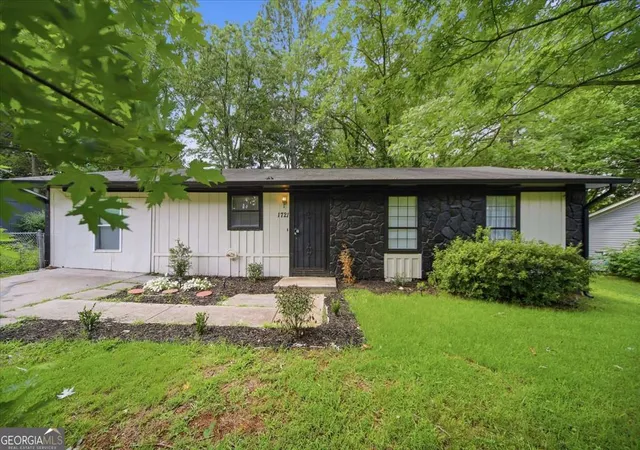 Photo 1 of Single family home for sale at 1721 W Austin Rd, Decatur, GA 30032 | MLS# 10791301 | Listing updated on 2026-08-22