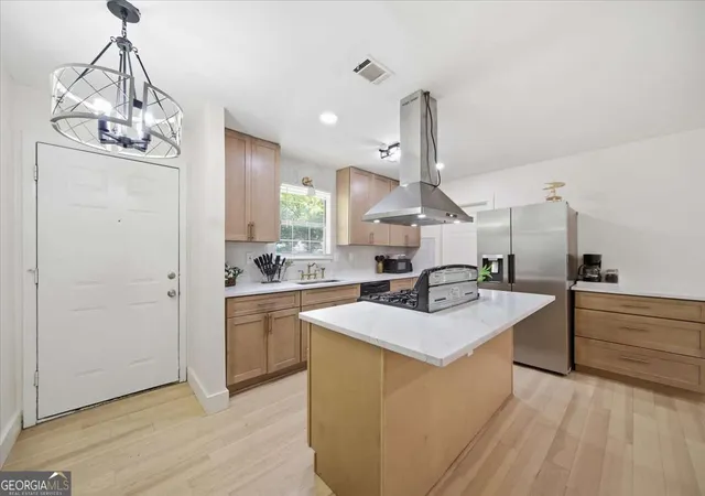 Photo 2 of Single family home for sale at 1721 W Austin Rd, Decatur, GA 30032 | MLS# 10791301 | Listing updated on 2026-08-22