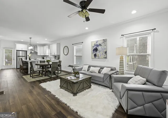 Photo 3 of Single family home for sale at 1986 Memorial Dr Se, Atlanta, GA 30317 | MLS# 10726776 | Listing updated on 2026-09-30