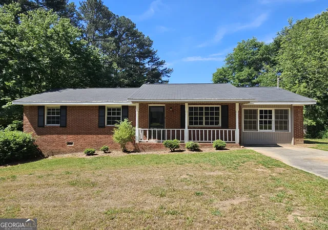 Homes for sale in Winder, GA | 858 Pine Shadow Ln, Winder, GA 30680 | MLS# 10760651