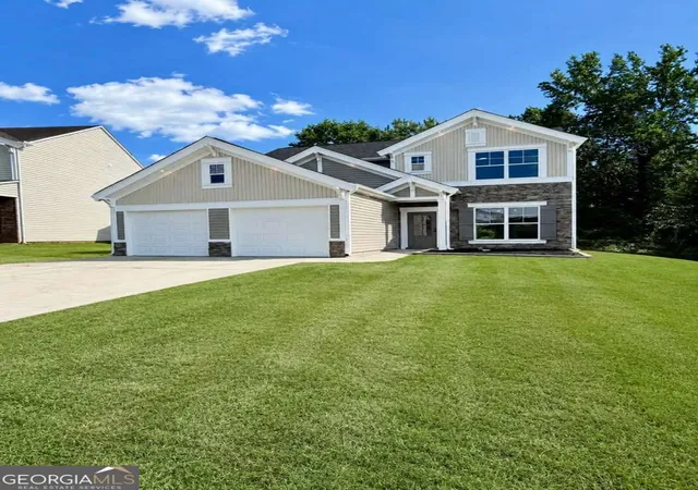 Photo 3 of Single family home for sale at 1705 Chinaberry Ct, Stockbridge, GA 30281 | MLS# 10828096 | Listing updated on 2026-10-06