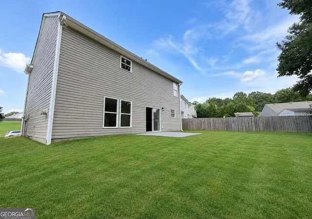 Photo 4 of Single family home for sale at 1705 Chinaberry Ct, Stockbridge, GA 30281 | MLS# 10828096 | Listing updated on 2026-10-06