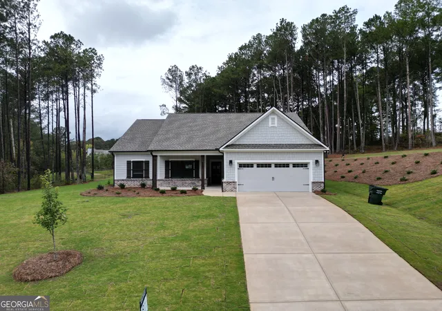 Photo 1 of Sale Pending at 1038 Red Oak Ln, Loganville, GA 30052 | MLS# 10547079 | Listing updated on 2026-09-14