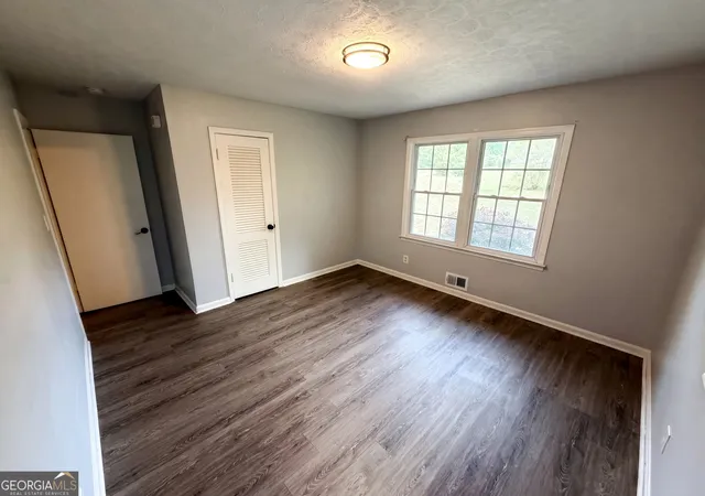 Photo 3 of Single family home for sale at 190 Stroud Dr Se, Mableton, GA 30126 | MLS# 10762425 | Listing updated on 2026-10-02