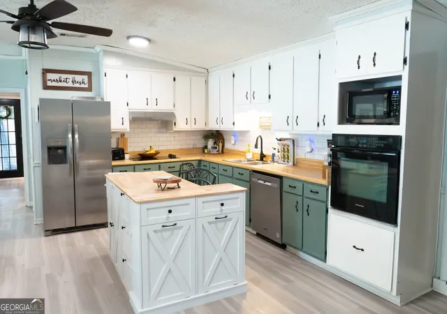 3rd image of 44 Penn Dr, Jackson, GA 30233 | MLS# 10792840