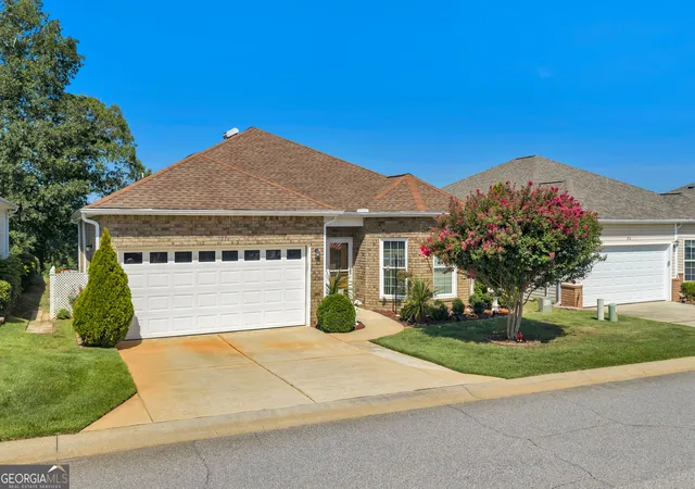 Photo 1 of Single family home for sale at 372 Spyglass Hill Dr, Perry, GA 31069 | MLS# 10827216 | Listing updated on 2026-09-03