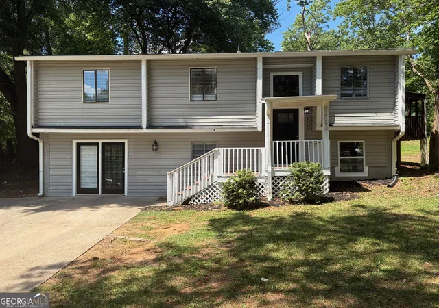Photo 2 of Single family home for sale at 4282 Clearview Dr, Douglasville, GA 30134 | MLS# 10832845 | Listing updated on 2026-10-03