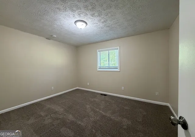 Photo 4 of Single family home for sale at 4282 Clearview Dr, Douglasville, GA 30134 | MLS# 10832845 | Listing updated on 2026-10-03