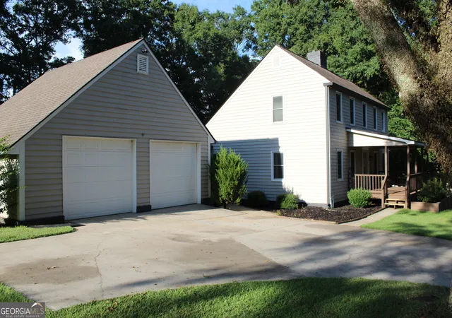 2nd image of 425 Pecan Cir, Forsyth, GA 31029 | MLS# 10819489