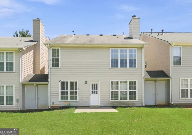 Photo 15 of Sale Pending at 9880 Vista Cir, Union City, GA 30291 | MLS# 10830684 | Listing updated on 2026-09-03
