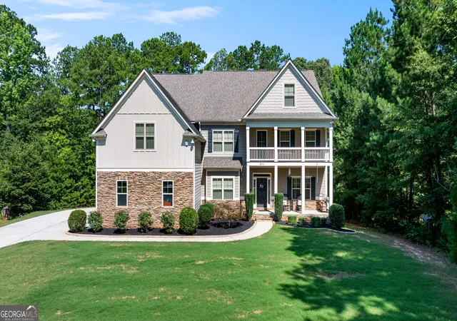 1st image of 211 Fox Hall Xing W, Senoia, GA 30276 | MLS# 10810093