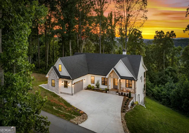 Photo 2 of Sale Pending at 228 Winding Rdg, Blairsville, GA 30512 | MLS# 10808543 | Listing updated on 2026-08-22