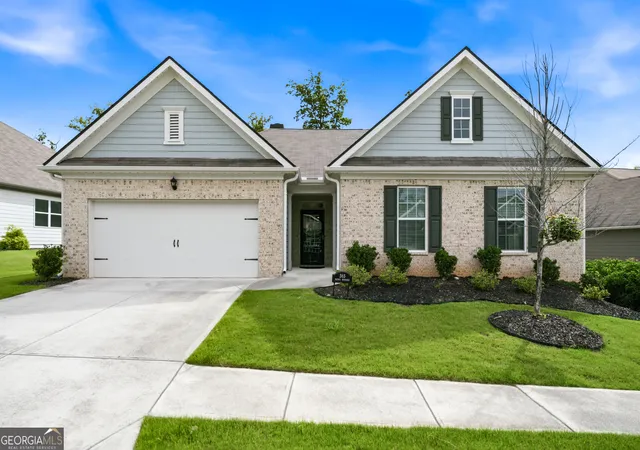 Photo 3 of Single family home for sale at 365 Cherokee Dr, Waleska, GA 30183 | MLS# 10780154 | Listing updated on 2026-09-14