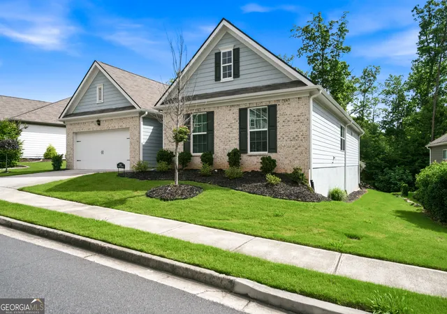 Photo 3 of Single family home for sale at 365 Cherokee Dr, Waleska, GA 30183 | MLS# 10780154 | Listing updated on 2026-09-14