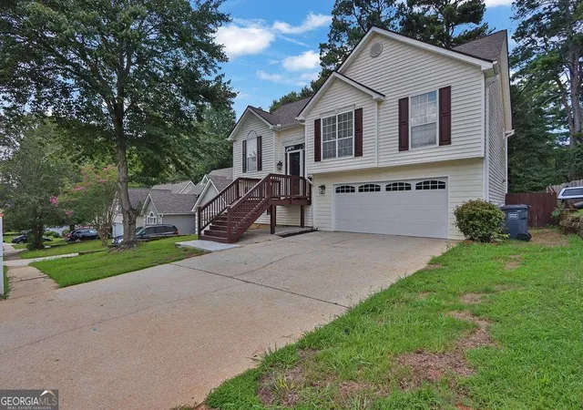 Photo 2 of Single family home for sale at 680 Old Johnson Rd, Lawrenceville, GA 30045 | MLS# 10809639 | Listing updated on 2026-09-14