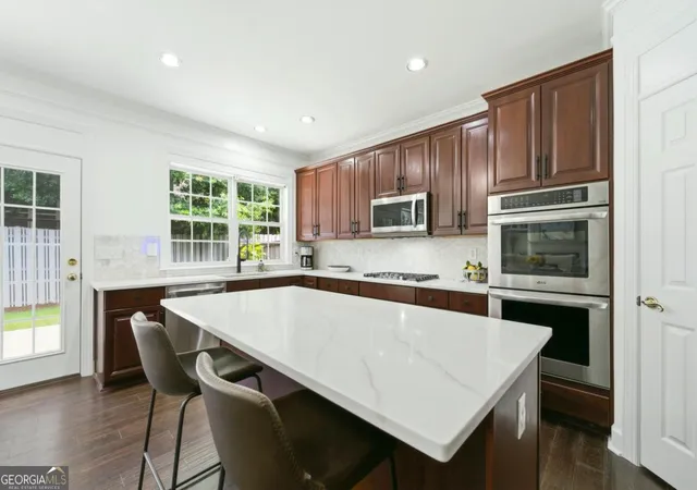 Photo 3 of Single family home for sale at 3426 SE Belridge Dr, Smyrna, GA 30080 | MLS# 10798534 | Listing updated on 2026-09-14