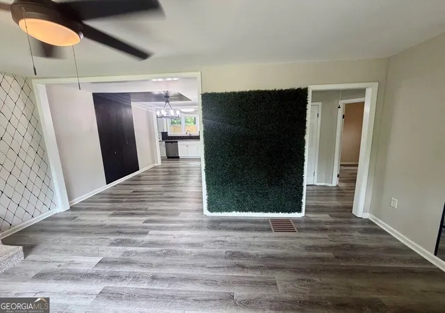 2nd image of 2190 Gordon Cir Se, Smyrna, GA 30080 | MLS# 10819672