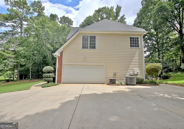 Photo 4 of Single family home for sale at 314 Grovewood Ln, Peachtree City, GA 30269 | MLS# 10819306 | Listing updated on 2026-10-19