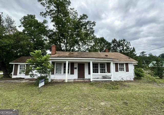 Homes for sale in Sylvania, GA | 1012 S Main St, Sylvania, GA 30467 | MLS# 10777352
