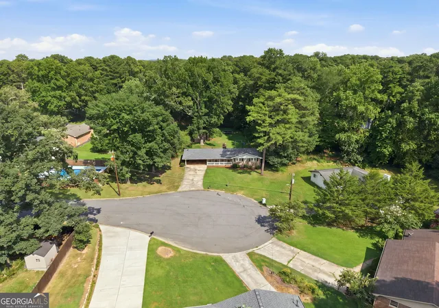 4th image of 886 Oakhill Ct, Stone Mountain, GA 30087 | MLS# 10825485