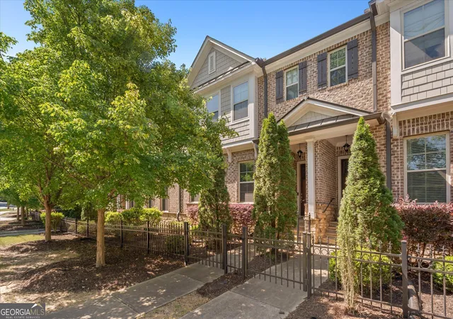 Photo 3 of Townhouse for sale at 1820 Stephanie Trl, Atlanta, GA 30329 | MLS# 10814921 | Listing updated on 2026-10-02