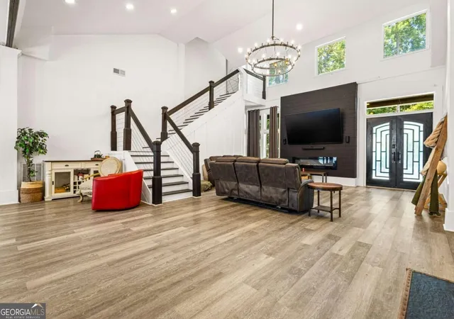 Photo 3 of Single family home for sale at 6409 Snelling Ml Rd, Flowery Branch, GA 30542 | MLS# 10836536 | Listing updated on 2026-09-23