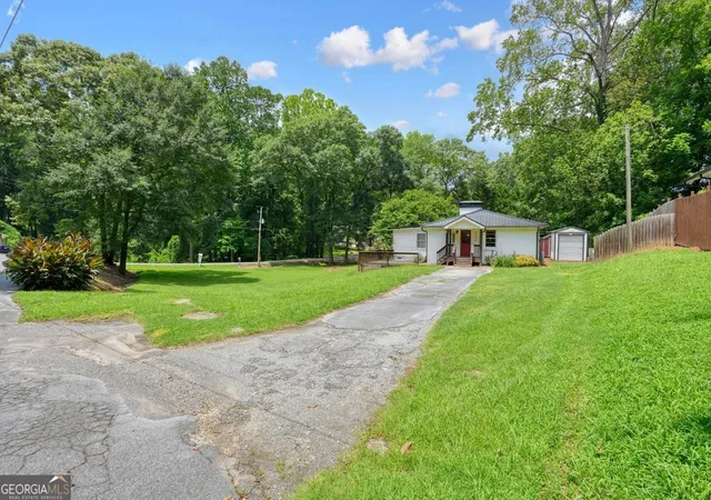 Photo 2 of Sale Pending at 4324 Worth St NW, Acworth, GA 30101 | MLS# 10804711 | Listing updated on 2026-09-12