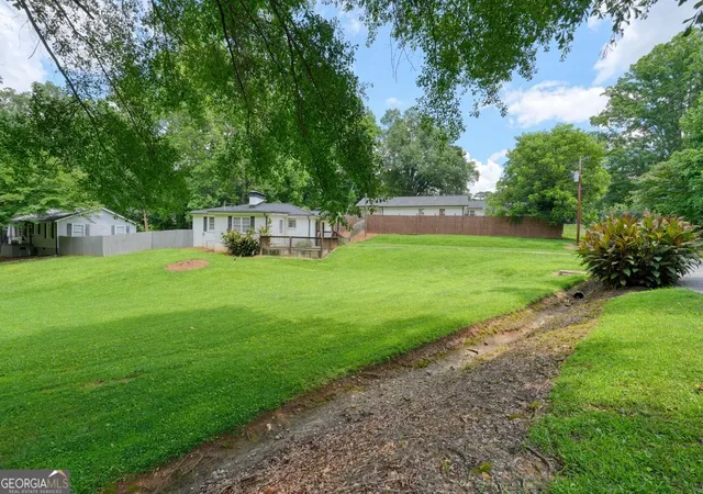 Photo 4 of Sale Pending at 4324 Worth St NW, Acworth, GA 30101 | MLS# 10804711 | Listing updated on 2026-09-12