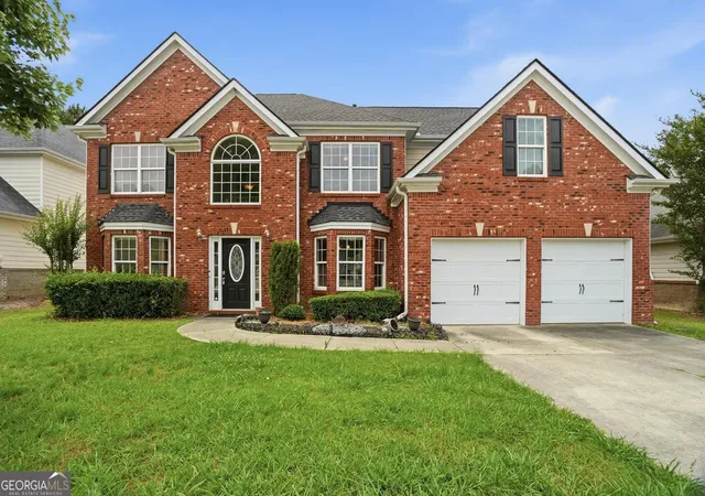 3rd image of 3951 Oak Field Dr, Loganville, GA 30052 | MLS# 10771124