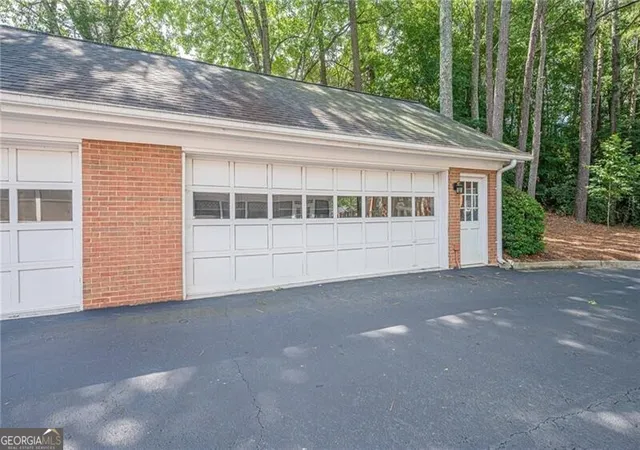 35th image of 5427 Trentham Dr, Atlanta, GA 30338 | MLS# 10787427