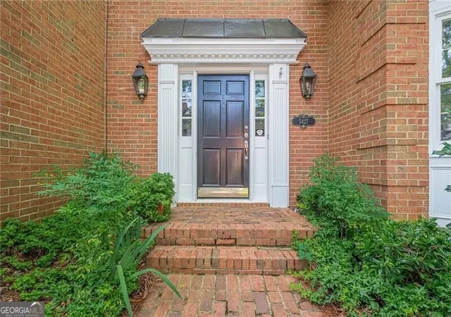 5th image of 5427 Trentham Dr, Atlanta, GA 30338 | MLS# 10787427