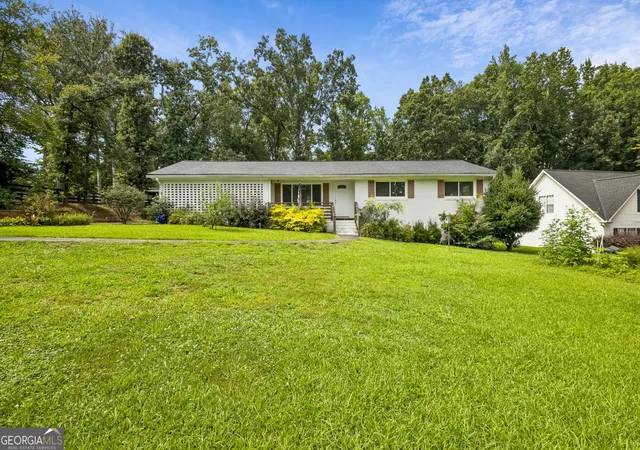 2nd image of 1331 Owen Cir, Buford, GA 30518 | MLS# 10823233