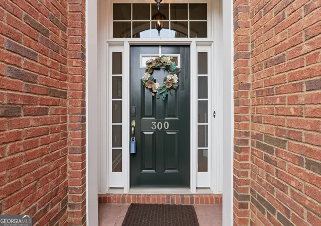 Photo 3 of Sale Pending at 300 Lauren Ln, Woodstock, GA 30188 | MLS# 10740790 | Listing updated on 2026-09-15