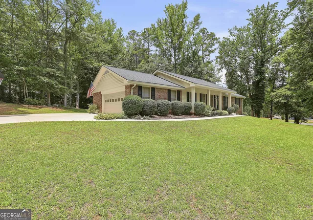 Photo 3 of Single family home for sale at 6650 Corico Wy, Fairburn, GA 30213 | MLS# 10777593 | Listing updated on 2026-09-01