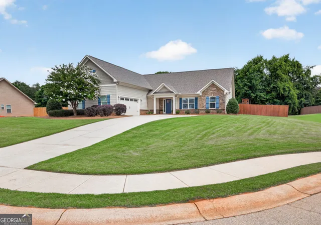 Homes for sale in Jefferson, GA | 1251 Daniel Dr, Jefferson, GA 30549 | MLS# 10783827