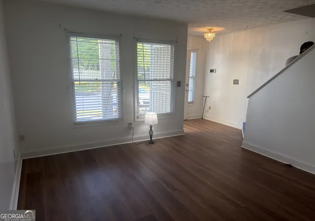 3rd image of 2270 Wellington Cir, Lithonia, GA 30058 | MLS# 10757480