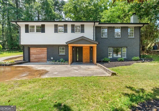 2nd image of 2938 Heather Dr, Atlanta, GA 30344 | MLS# 10786963