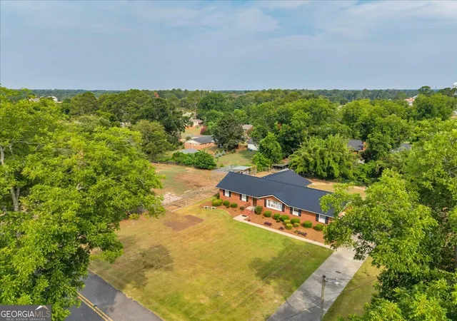 2nd image of 2205 Stonewall St, Dublin, GA 31021 | MLS# 10815973