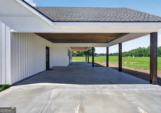 Photo 4 of Single family home for sale at 3690 Highway 121 N, Blackshear, GA 31516 | MLS# 10779750 | Listing updated on 2026-08-18