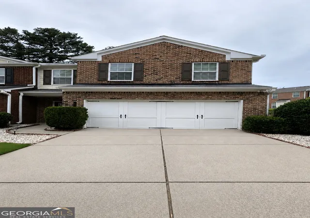 Photo 1 of Townhouse for sale at 192 Bellewood Oak Dr, Tucker, GA 30084 | MLS# 10790142 | Listing updated on 2026-09-03